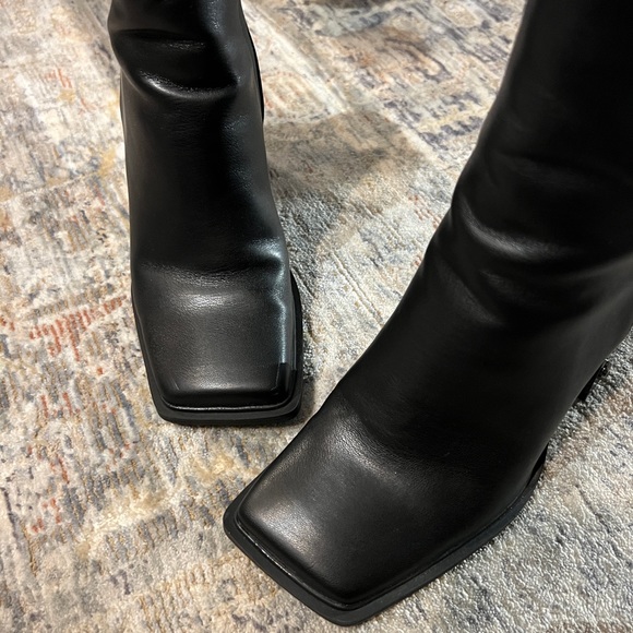 Circus by Sam Edelman Layla 2 Black Leather Square Toe Block Heel Boots - Picture 6 of 8